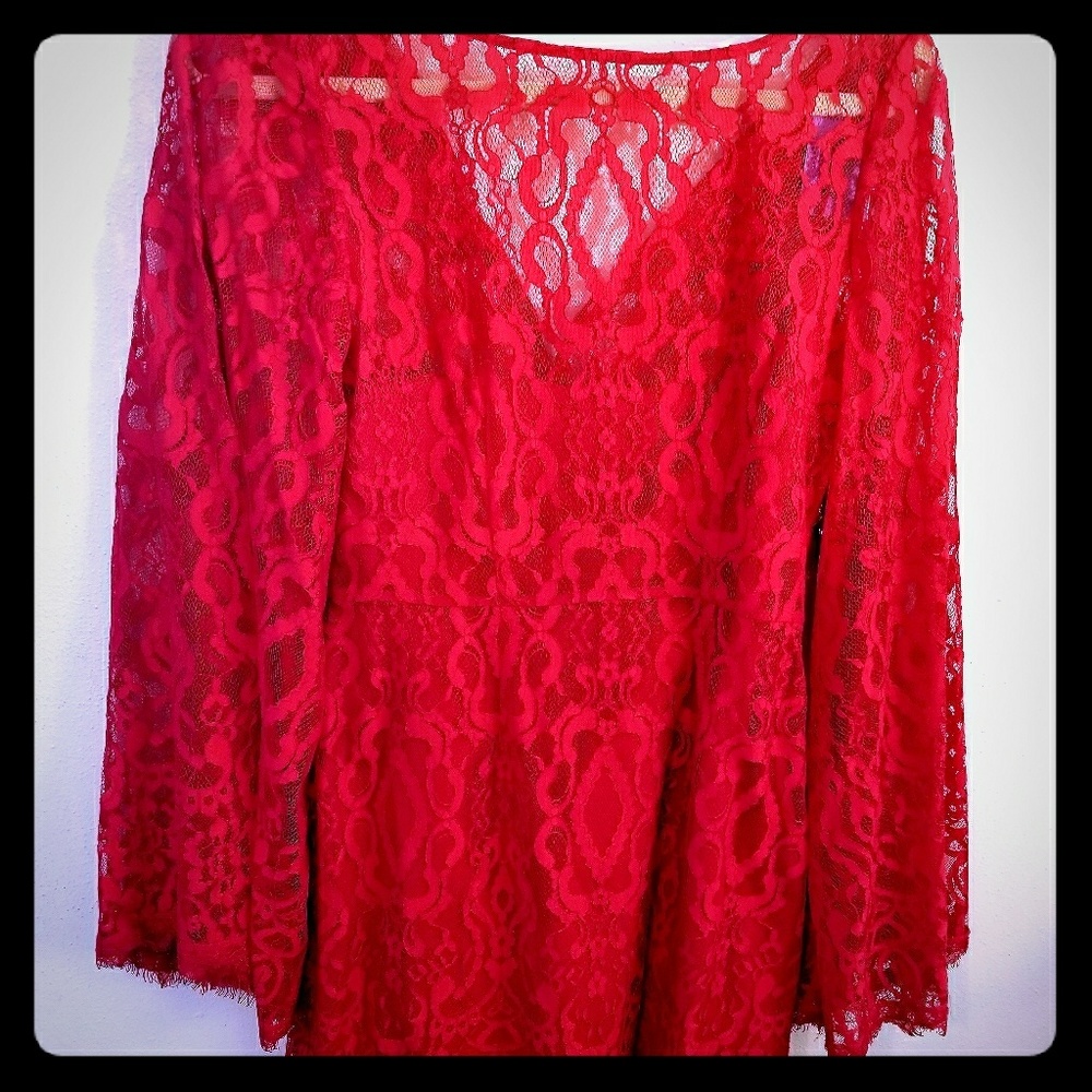 Free People red lace holiday cocktail dress 😍
